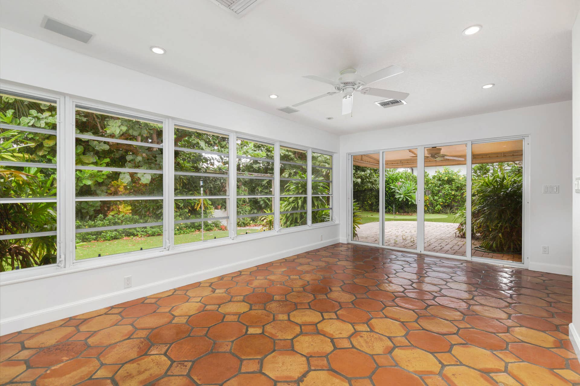 113 GREGORY Place, West Palm Beach, FL 33405 Florida/Dining Area