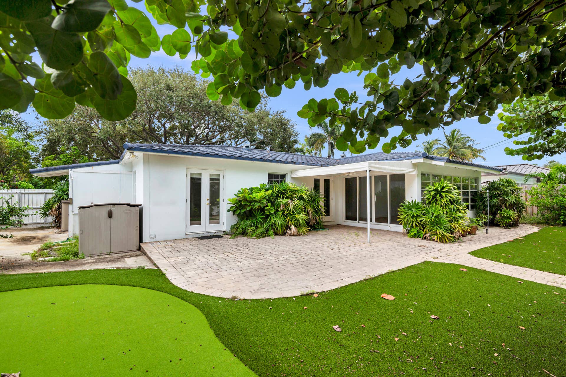 113 GREGORY Place, West Palm Beach, FL 33405 Backyard