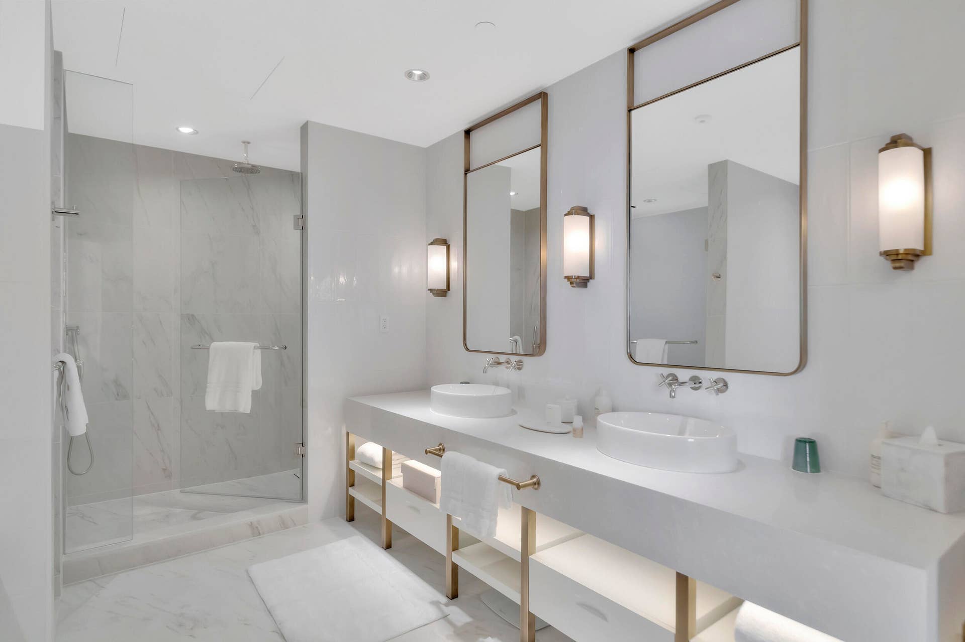 525 N FORT LAUDERDALE BEACH Boulevard N, #1704, Fort Lauderdale, FL 33304 16__g6i7887
