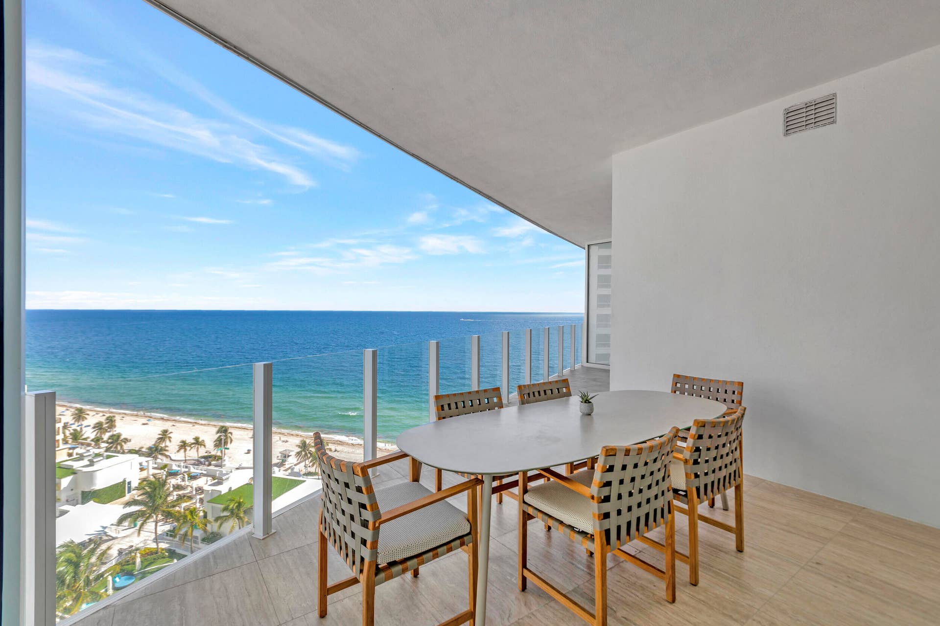 525 N FORT LAUDERDALE BEACH Boulevard N, #1704, Fort Lauderdale, FL 33304 38__g6i8035