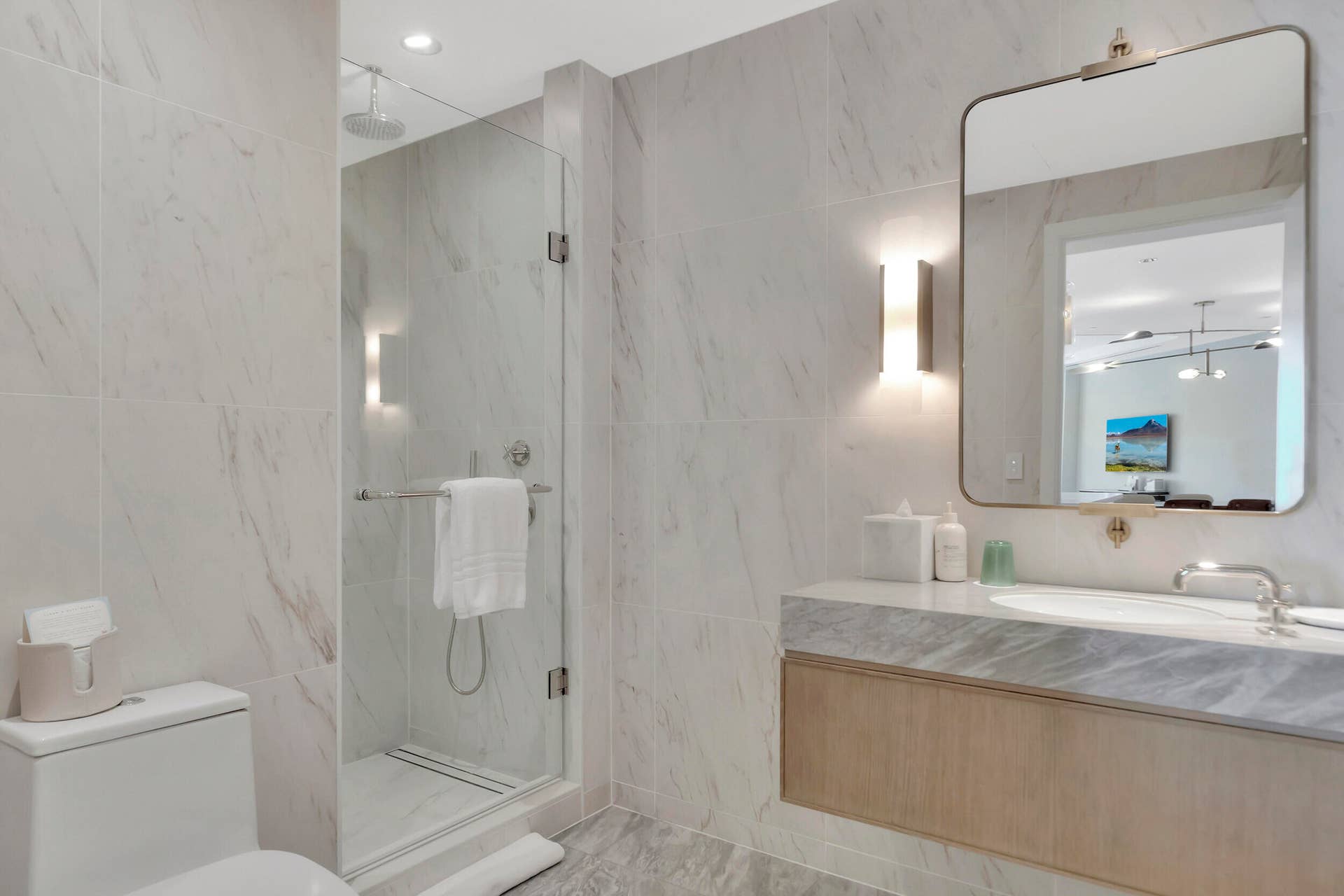 525 N FORT LAUDERDALE BEACH Boulevard N, #1704, Fort Lauderdale, FL 33304 44__g6i8067