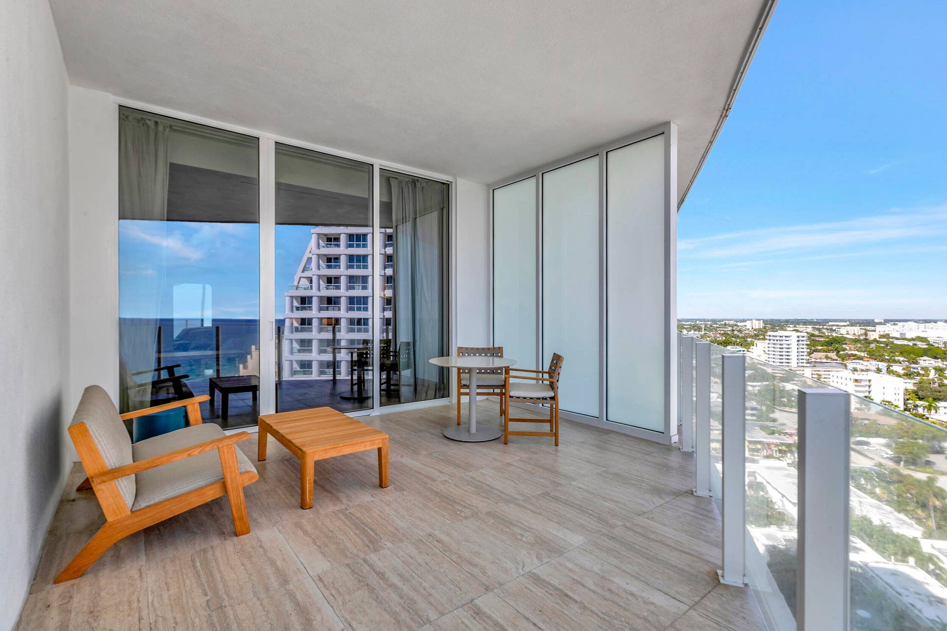 525 N FORT LAUDERDALE BEACH Boulevard N, #1704, Fort Lauderdale, FL 33304 14__g6i7872
