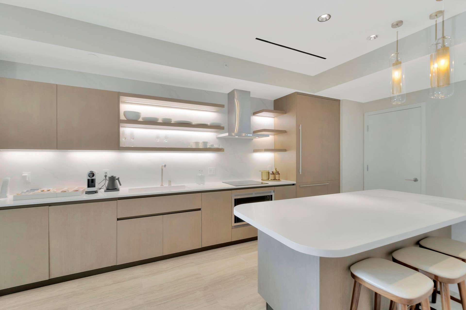 525 N FORT LAUDERDALE BEACH Boulevard N, #1704, Fort Lauderdale, FL 33304 27__g6i7967