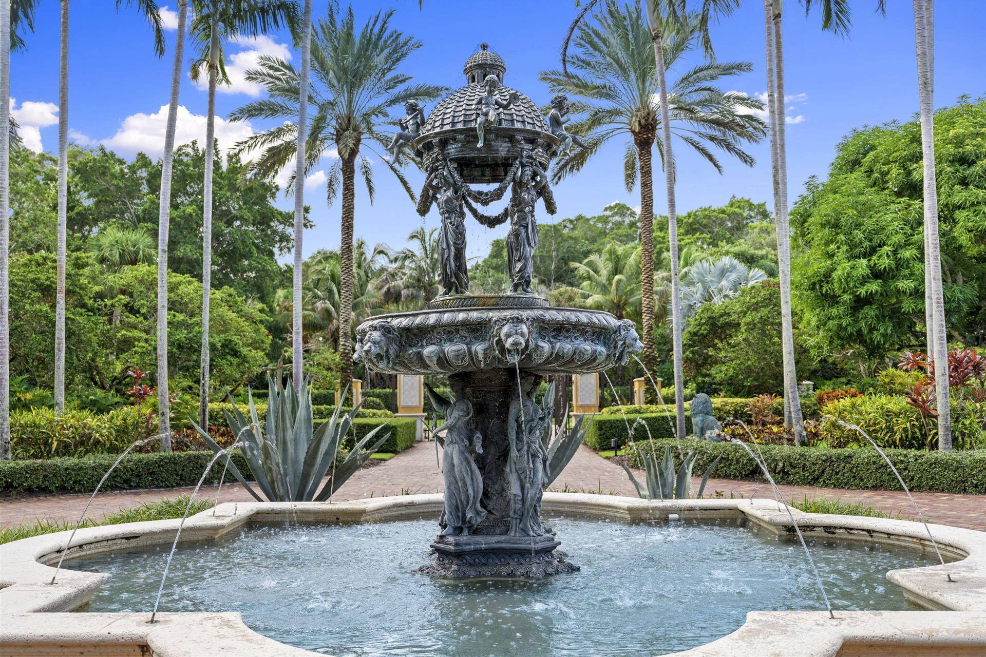 front fountain