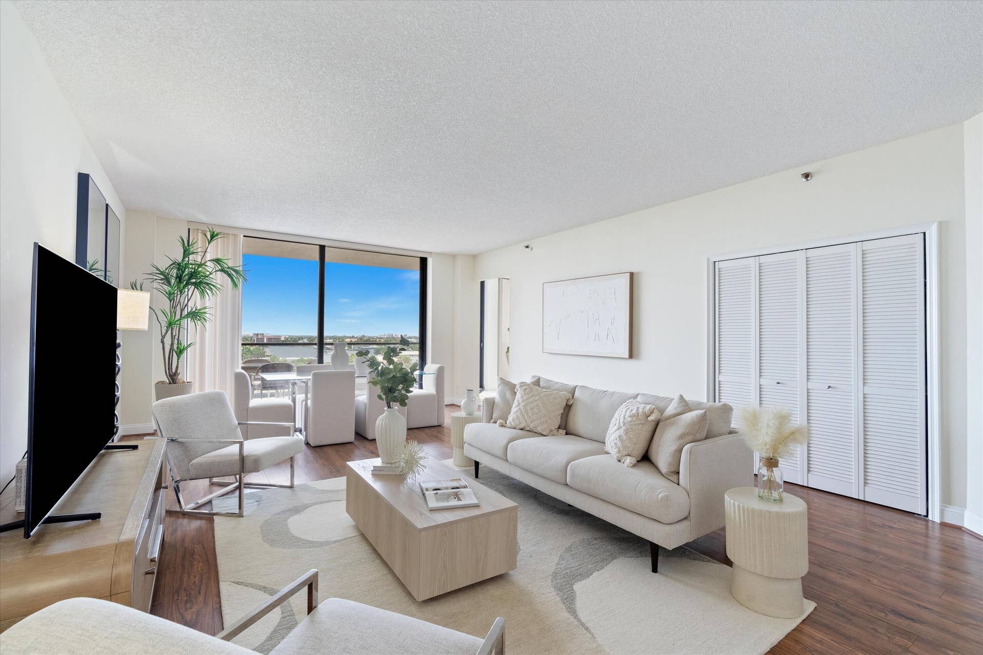 03-1300 S Ocean Blvd Apt 705 Pompano Bea