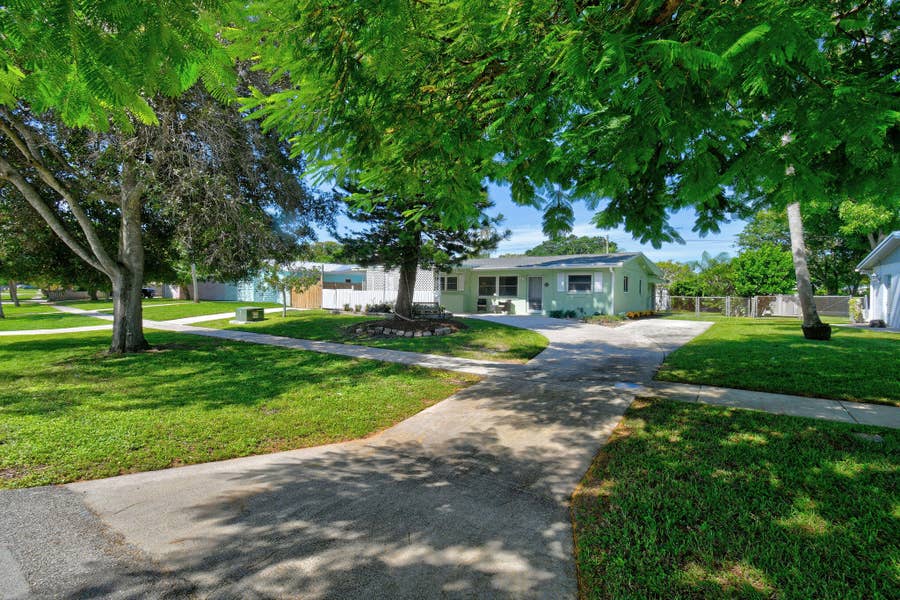 Property photo for 12229 COLONY Avenue, Palm Beach Gardens, FL