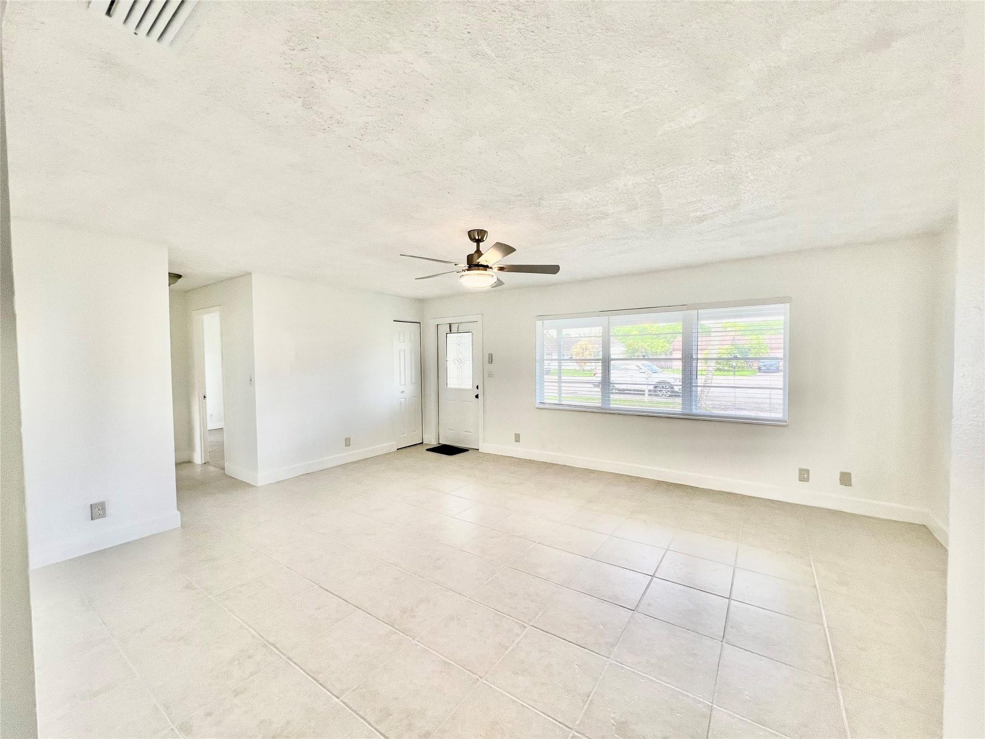 18435 Spanish Isles Court, Boca Raton, Boca Raton, FL 33496 Photo 5