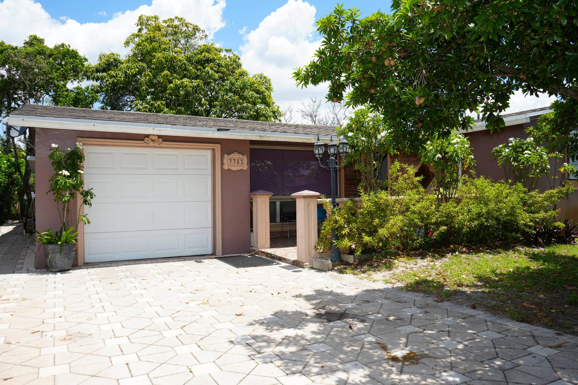 7761 BILTMORE Boulevard, Miramar, FL 33023 DSC00392