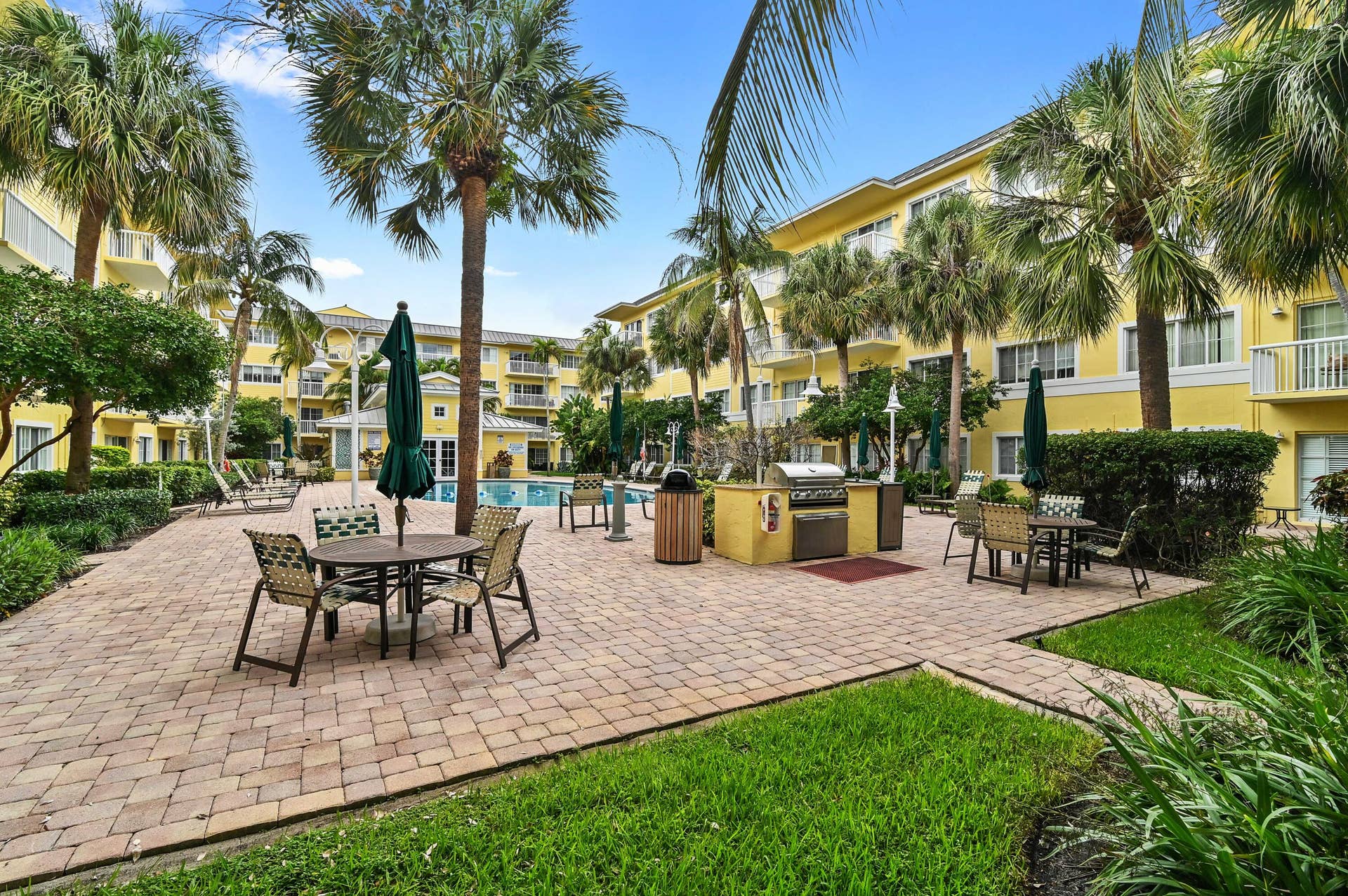 1501 E BROWARD Boulevard, #805, Fort Lauderdale, Fort Lauderdale, FL 33301 32 BBQ area 01