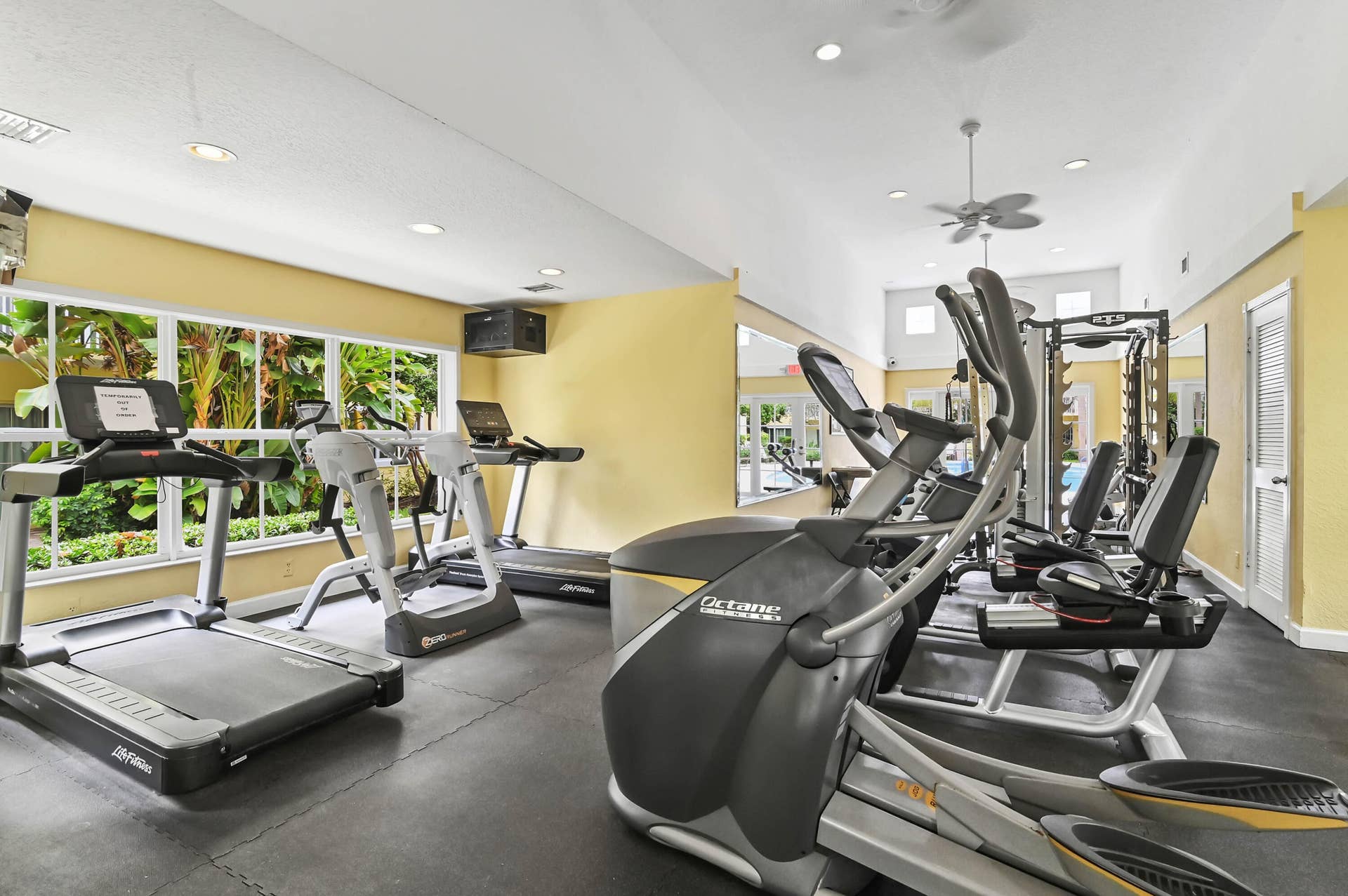 1501 E BROWARD Boulevard, #805, Fort Lauderdale, Fort Lauderdale, FL 33301 41 gym 02