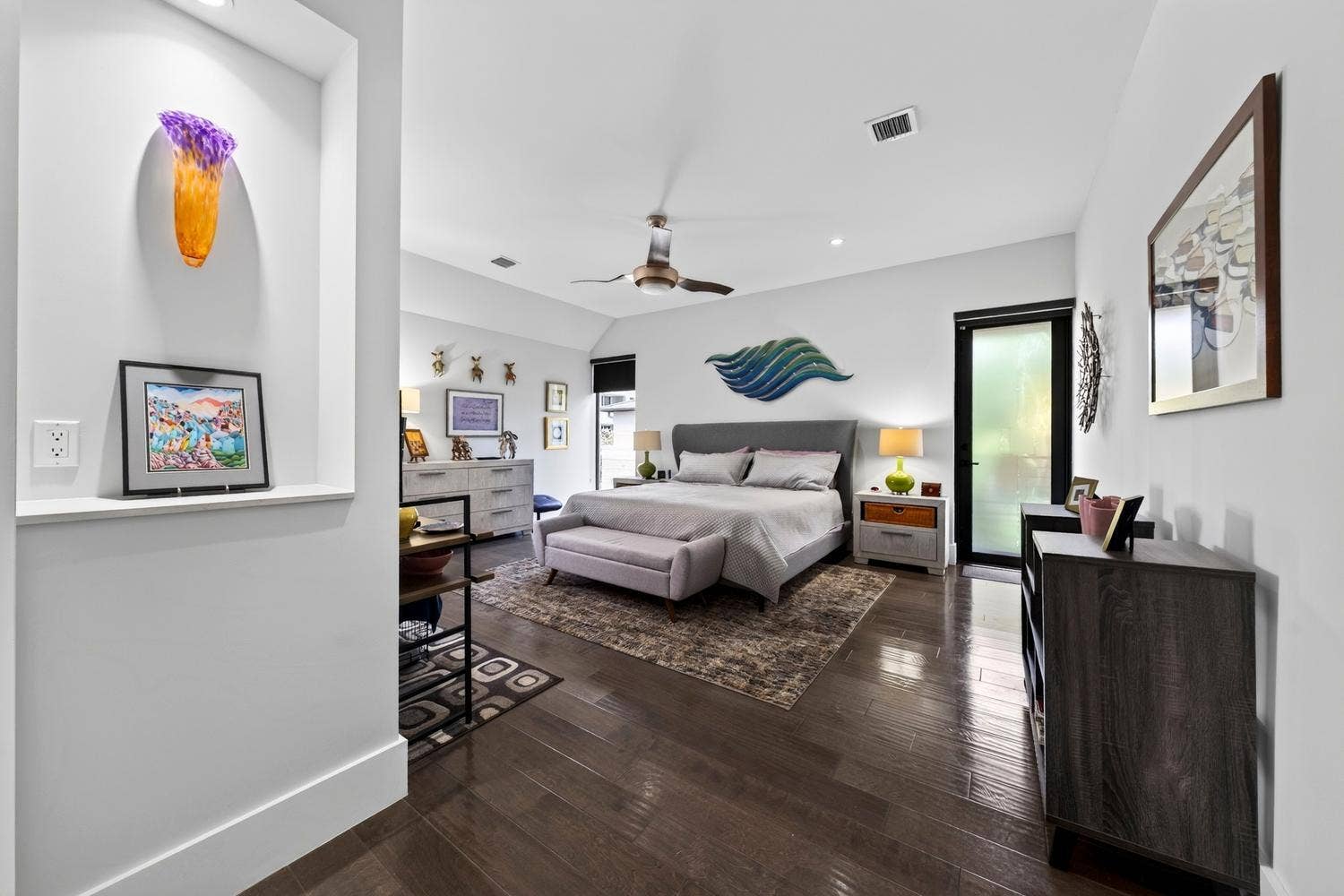 930 NE 16th Avenue, Fort Lauderdale, FL 33304 041-006-Primary Bedroom-1500x1000