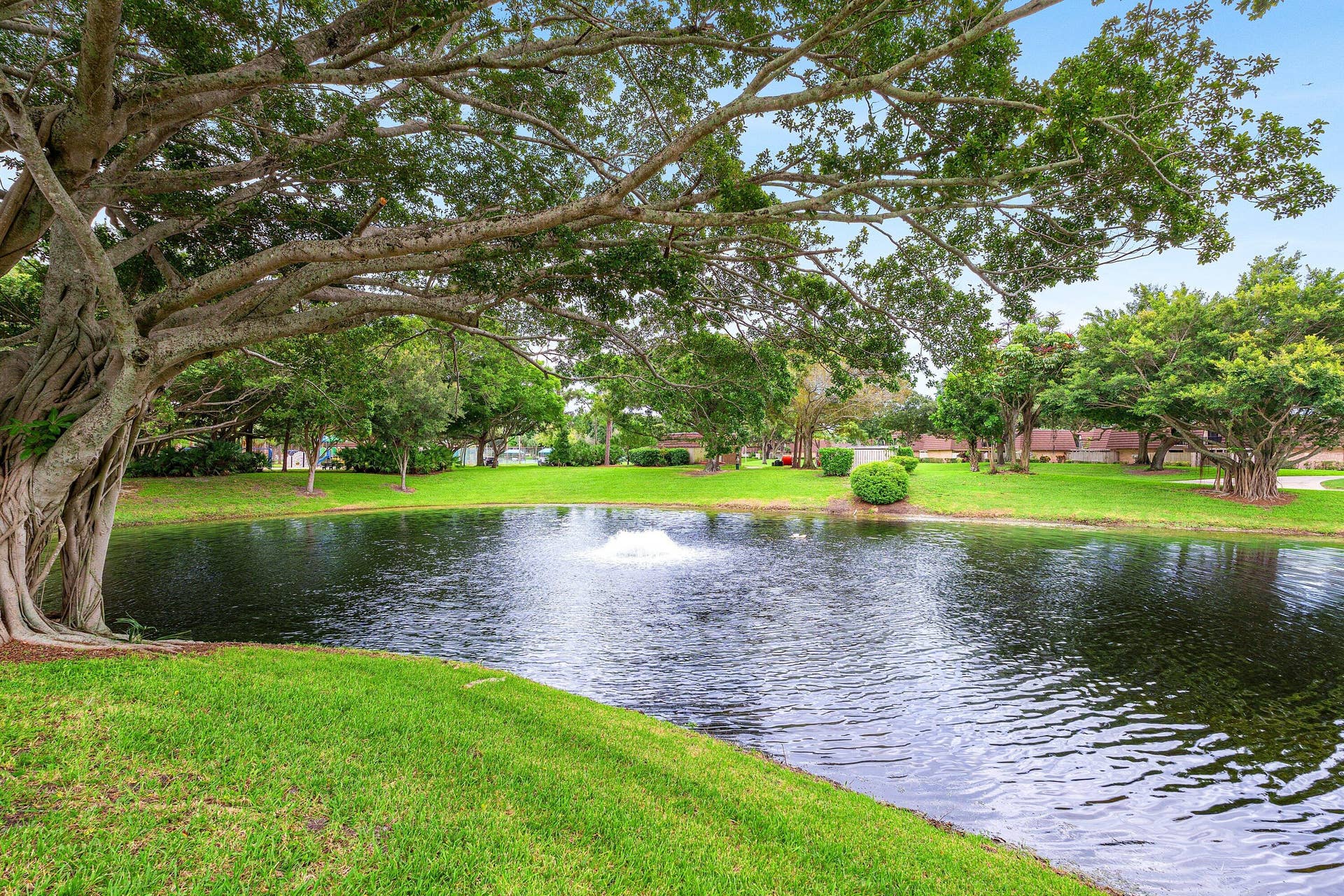 1815 18th Lane, Palm Beach Gardens, FL 33418 Water View