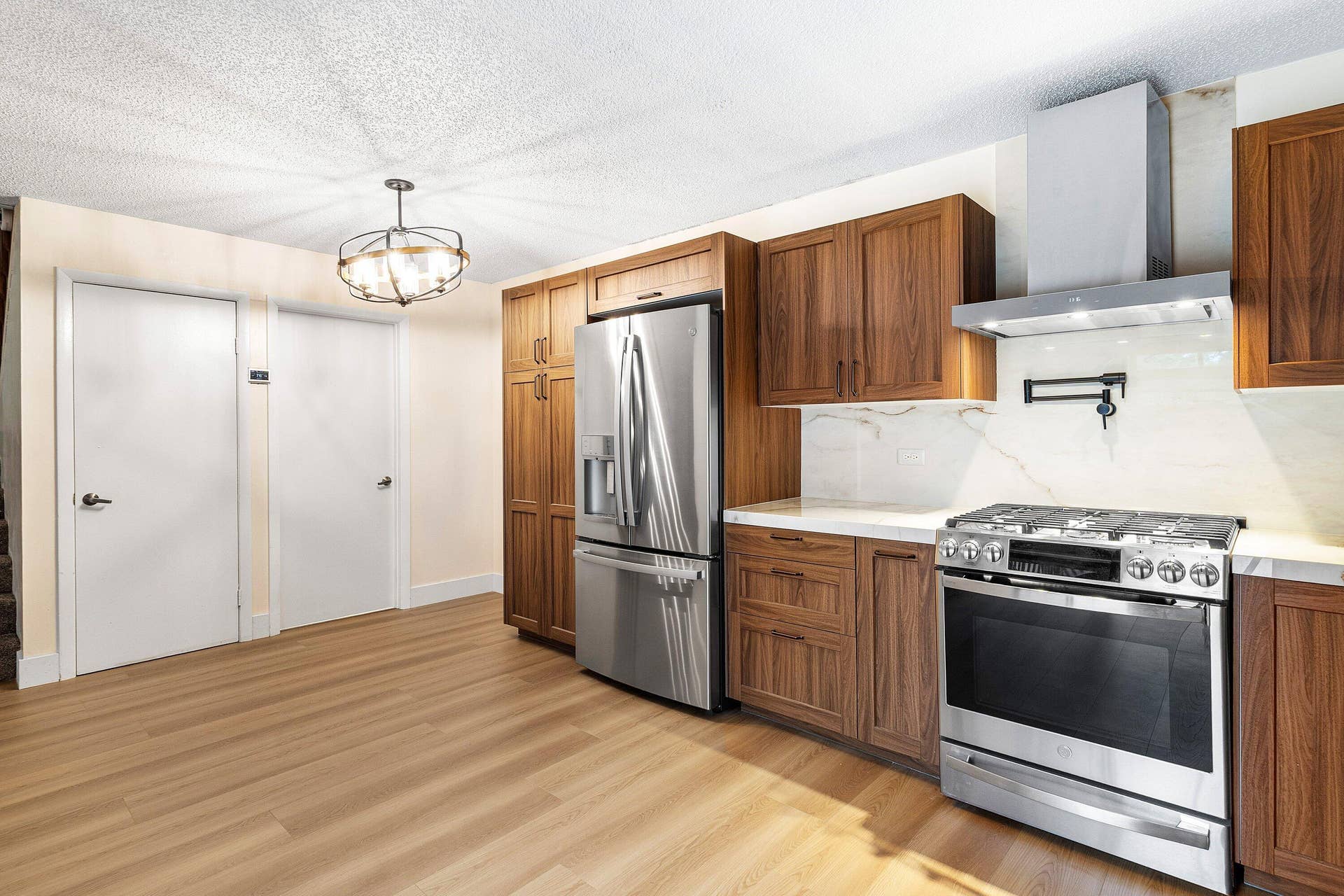 1815 18th Lane, Palm Beach Gardens, FL 33418 Renovated Open Kitchen