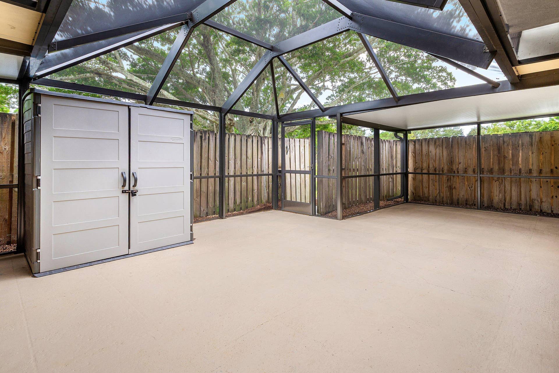 1815 18th Lane, Palm Beach Gardens, FL 33418 Patio - Premium Location