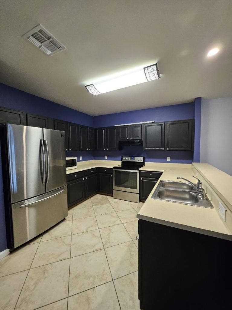 2957 SAGINAW Avenue, West Palm Beach, West Palm Beach, FL 33409 Kitchen