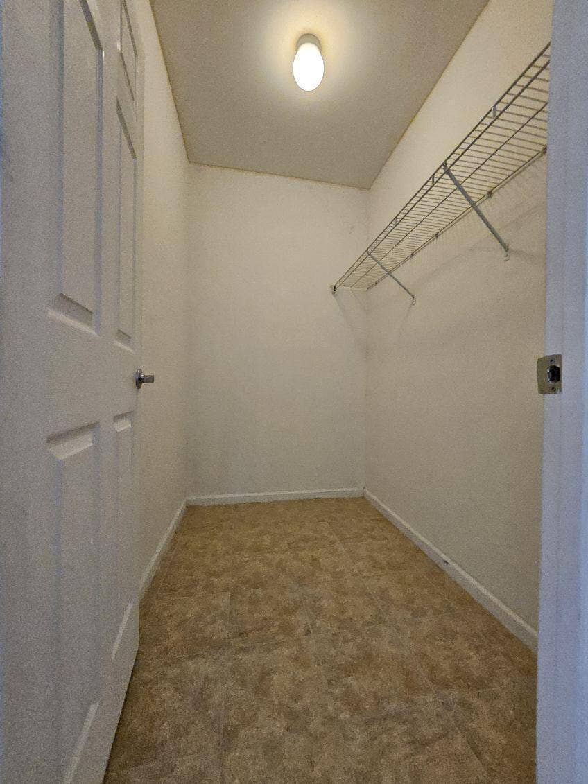2957 SAGINAW Avenue, West Palm Beach, West Palm Beach, FL 33409 Master Walk-In