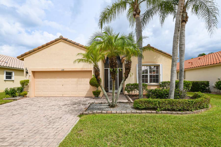 Property photo for 320 NW MILLPOND Lane, Port St Lucie, FL