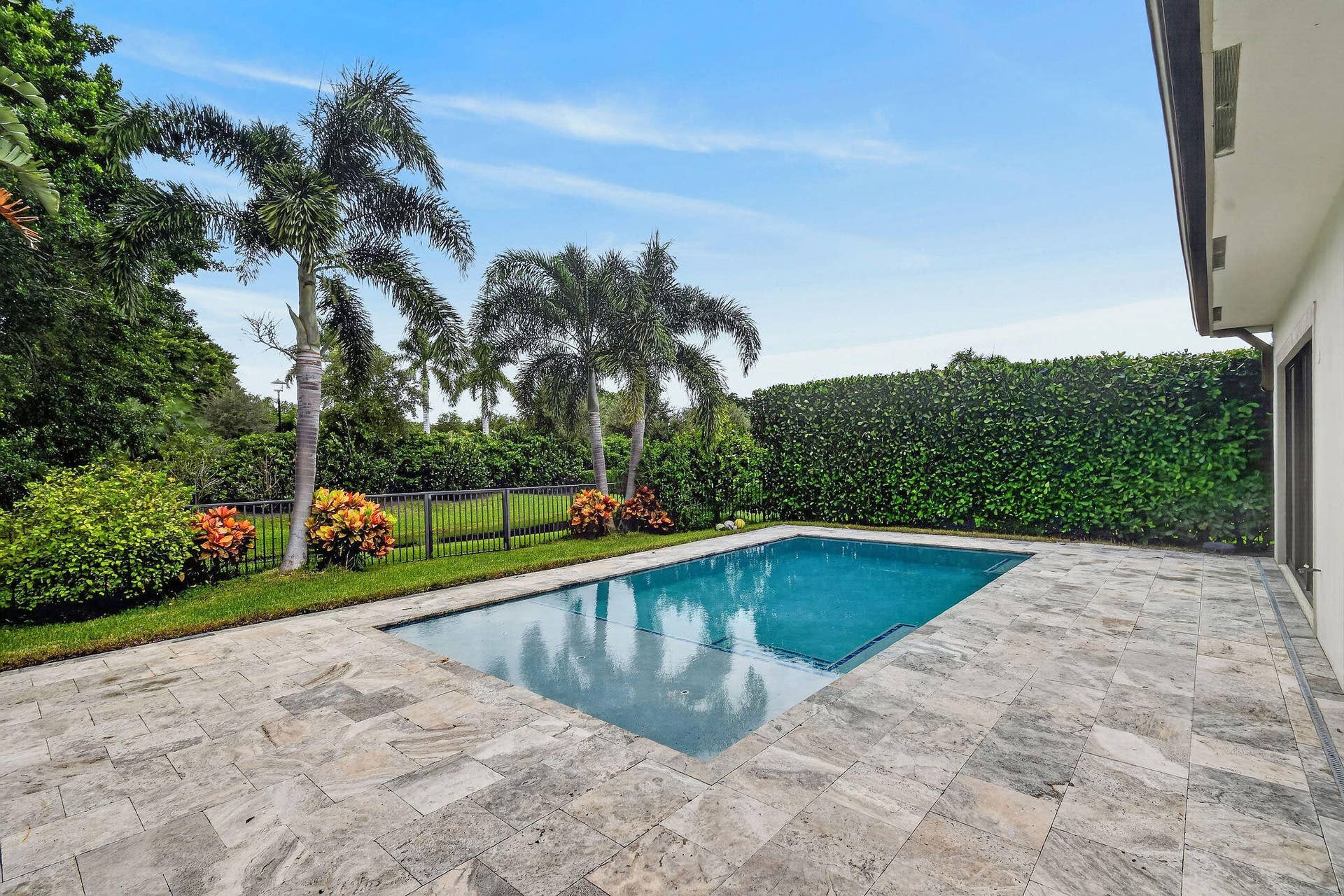 2948GinBerryWay-Oct2026(54)