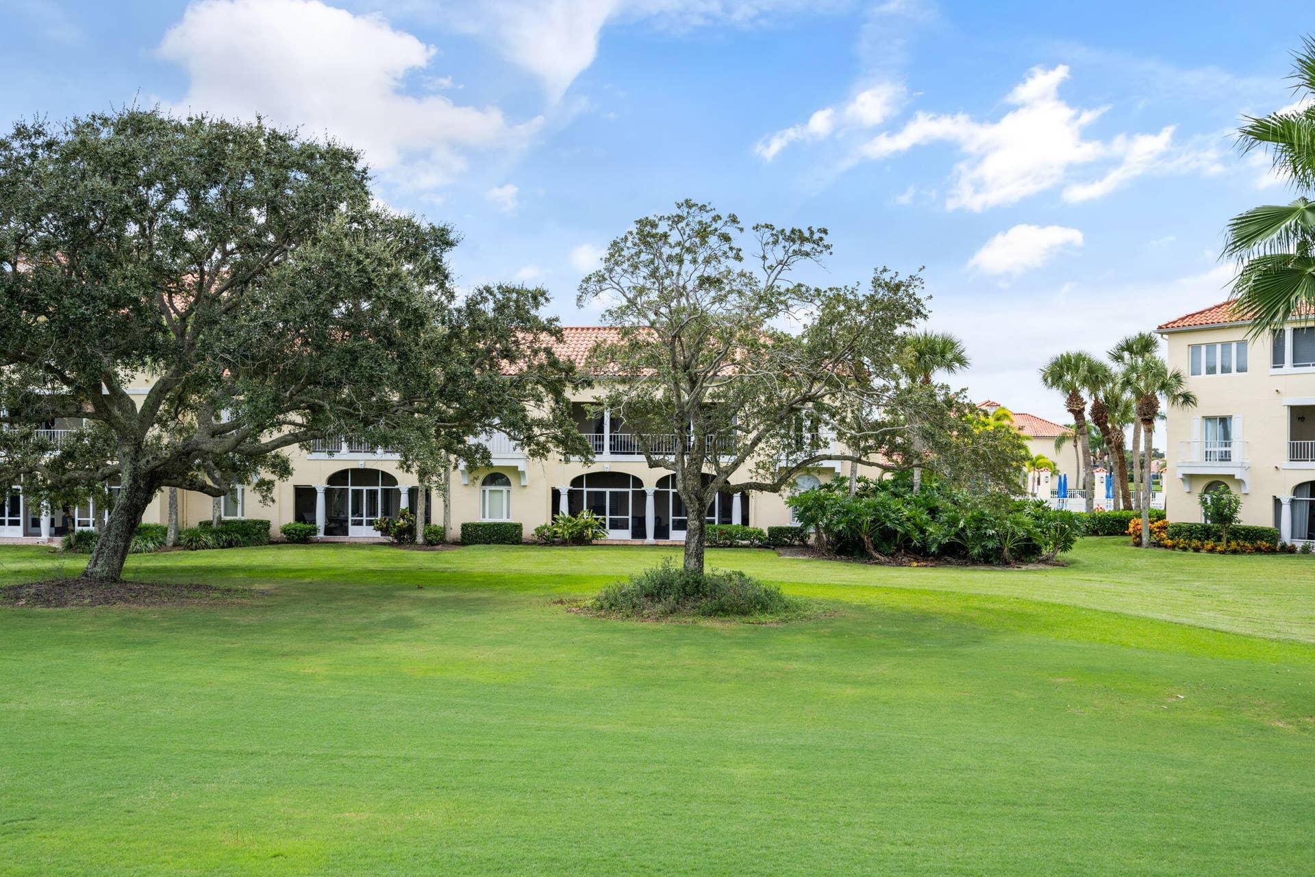 29-web-or-mls-5040 Harmony Circle 203--2