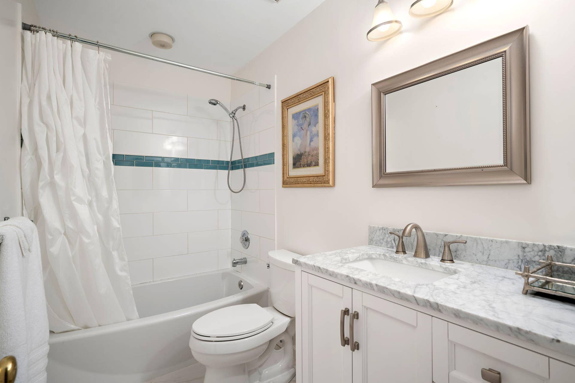 25-web-or-mls-5040 Harmony Circle 203--2