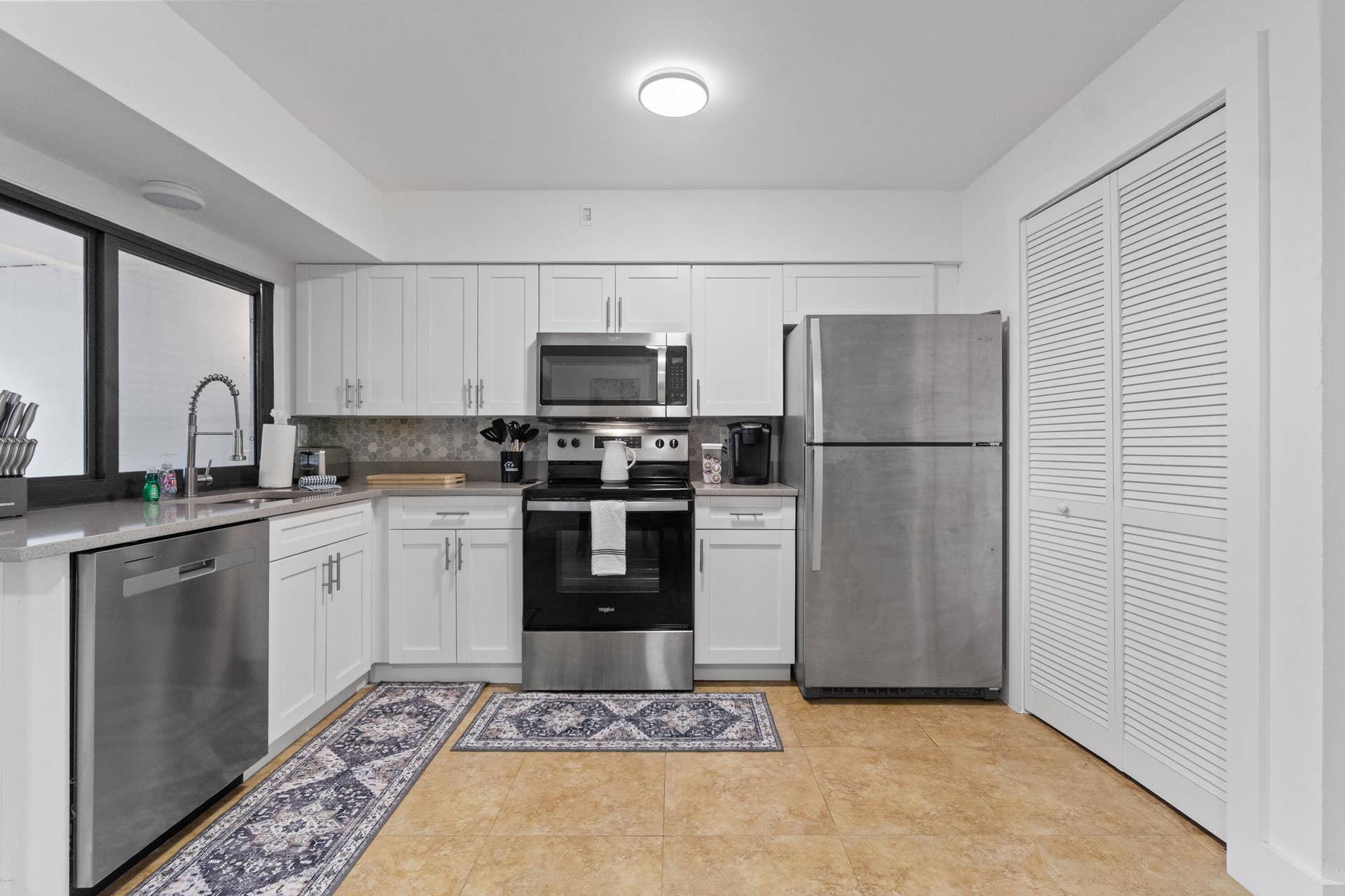 2121 NE 51st Court, Fort Lauderdale, FL 33308 23