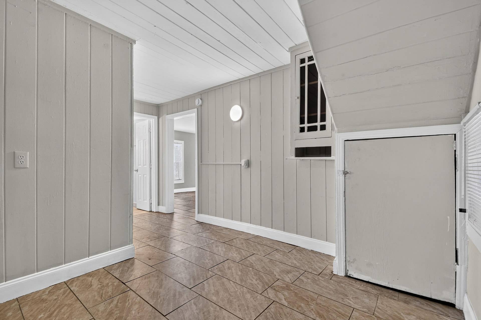 8857thStreet(20)