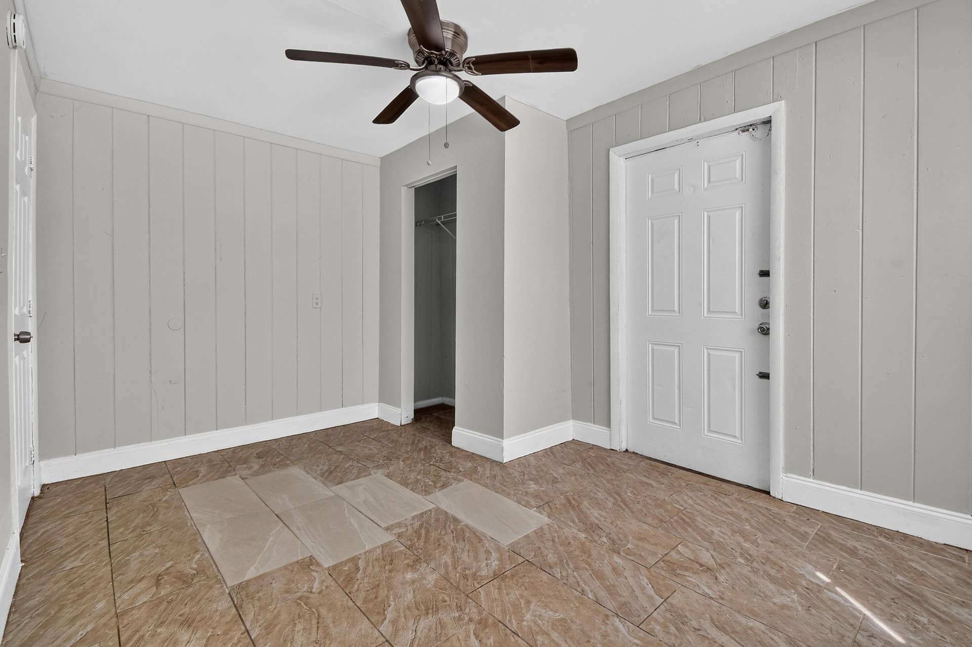 8857thStreet(16)