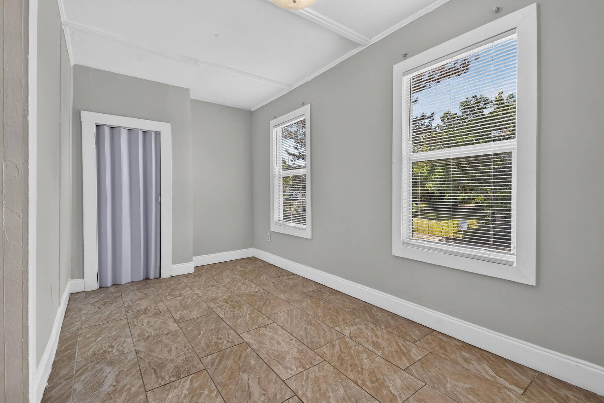 8857thStreet(26)