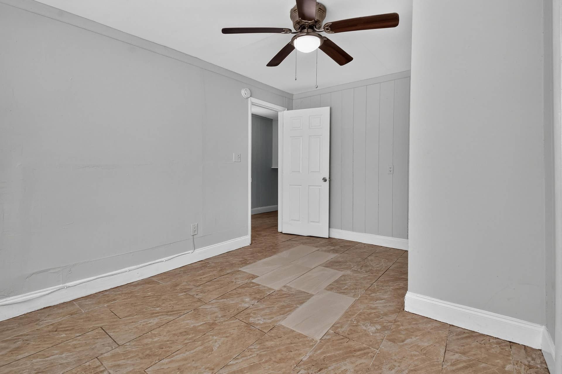 8857thStreet(17)