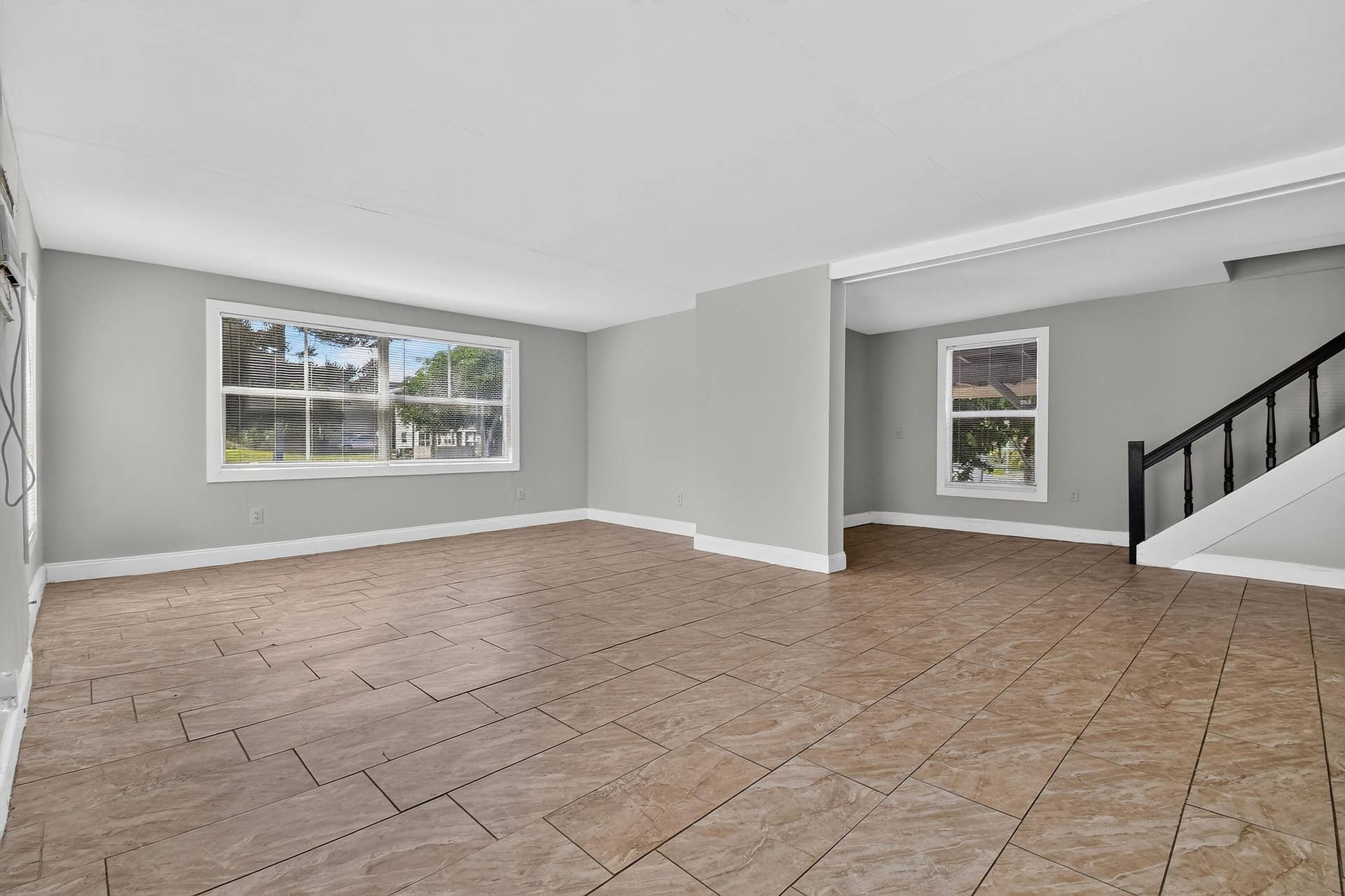 8857thStreet(8)