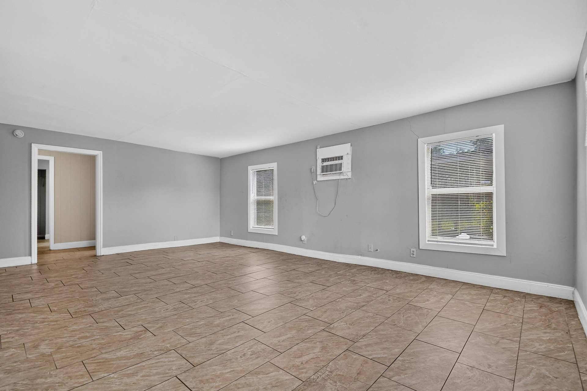 8857thStreet(10)