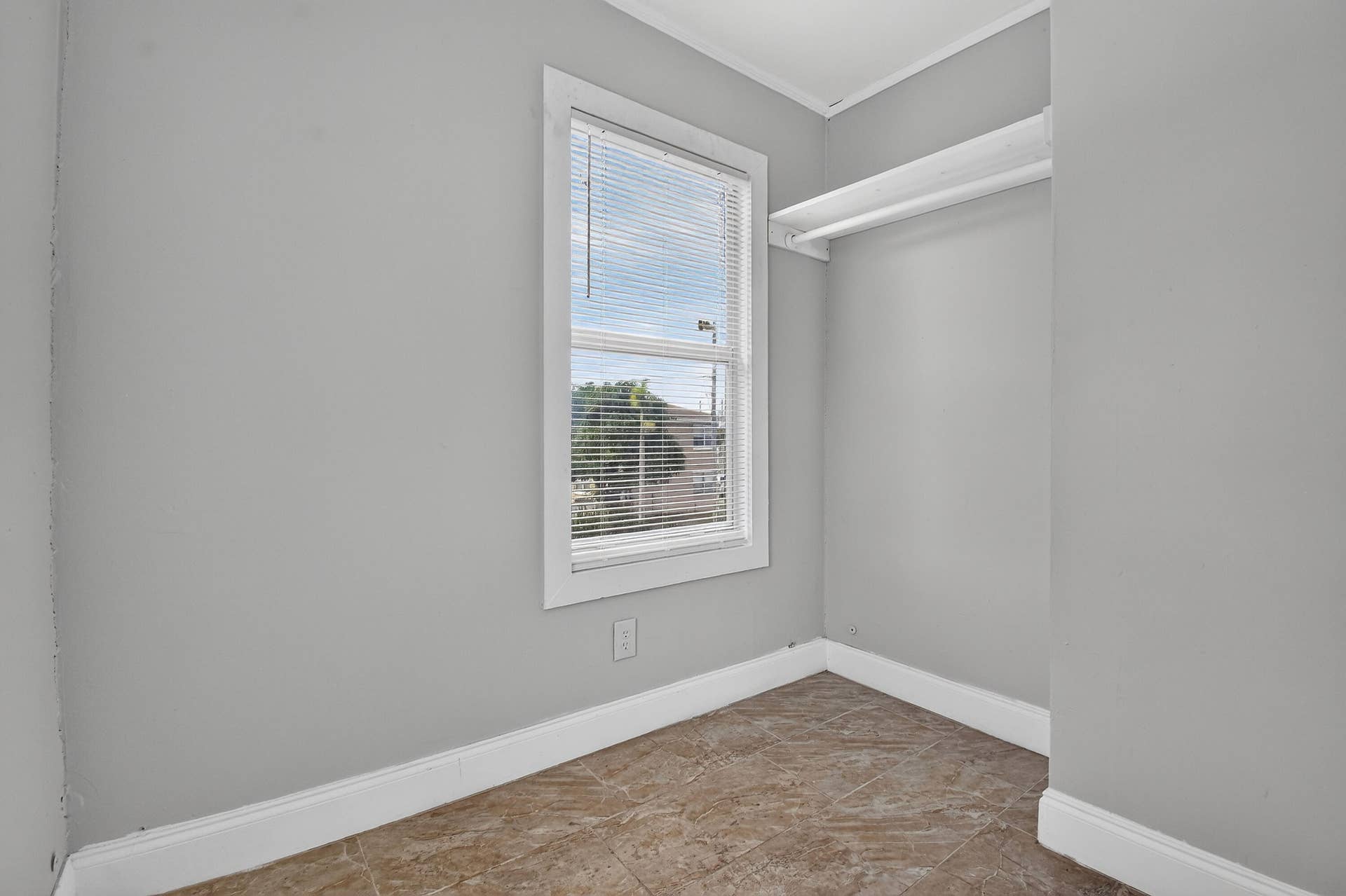 8857thStreet(41)