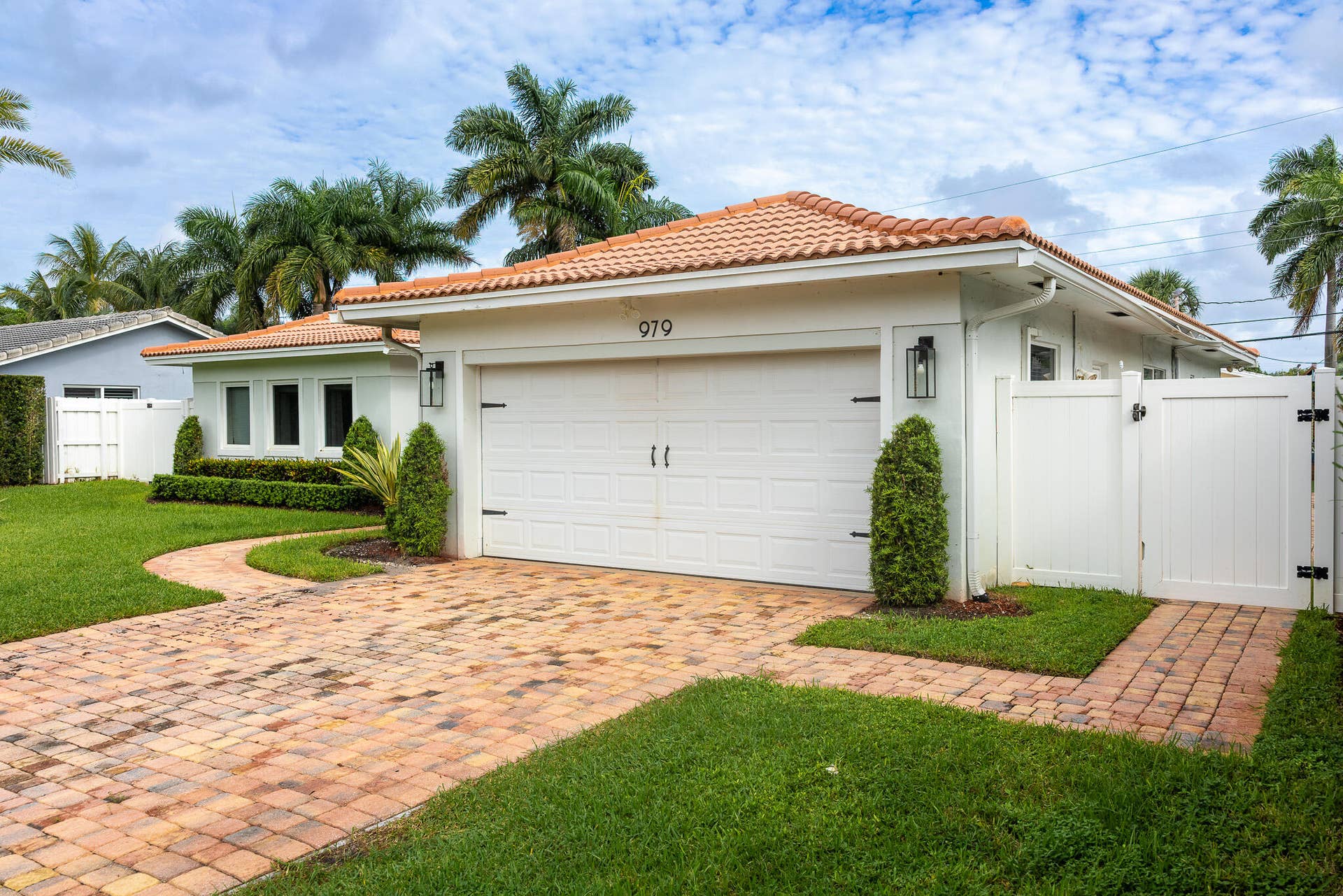 979 SW 13TH Drive, Boca Raton, FL 33486 2 Car Garage