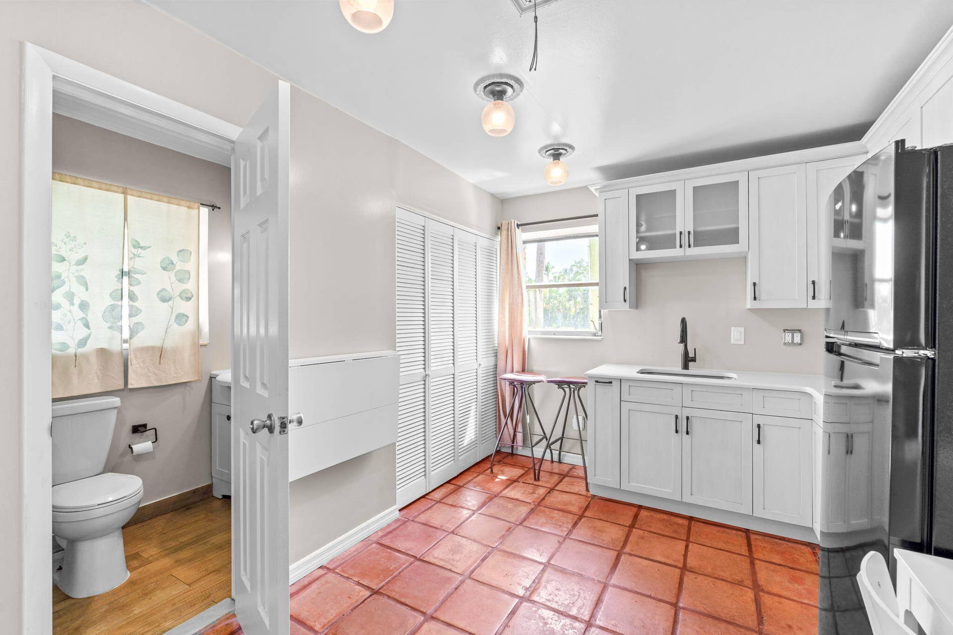 33-web-or-mls-A7408668