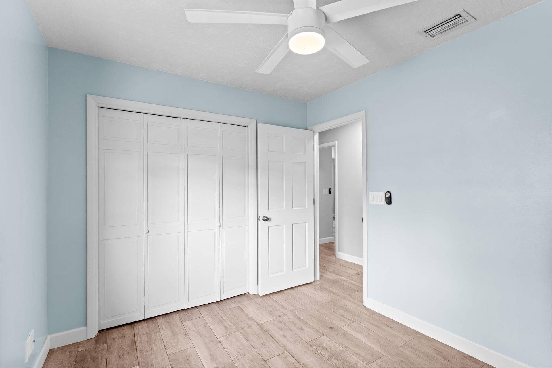 23-web-or-mls-A7408627