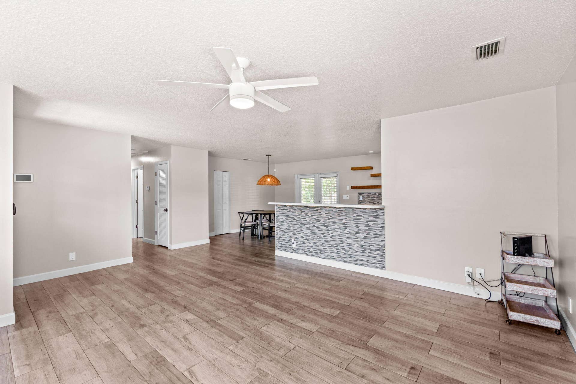 11-web-or-mls-A7408582 (2)