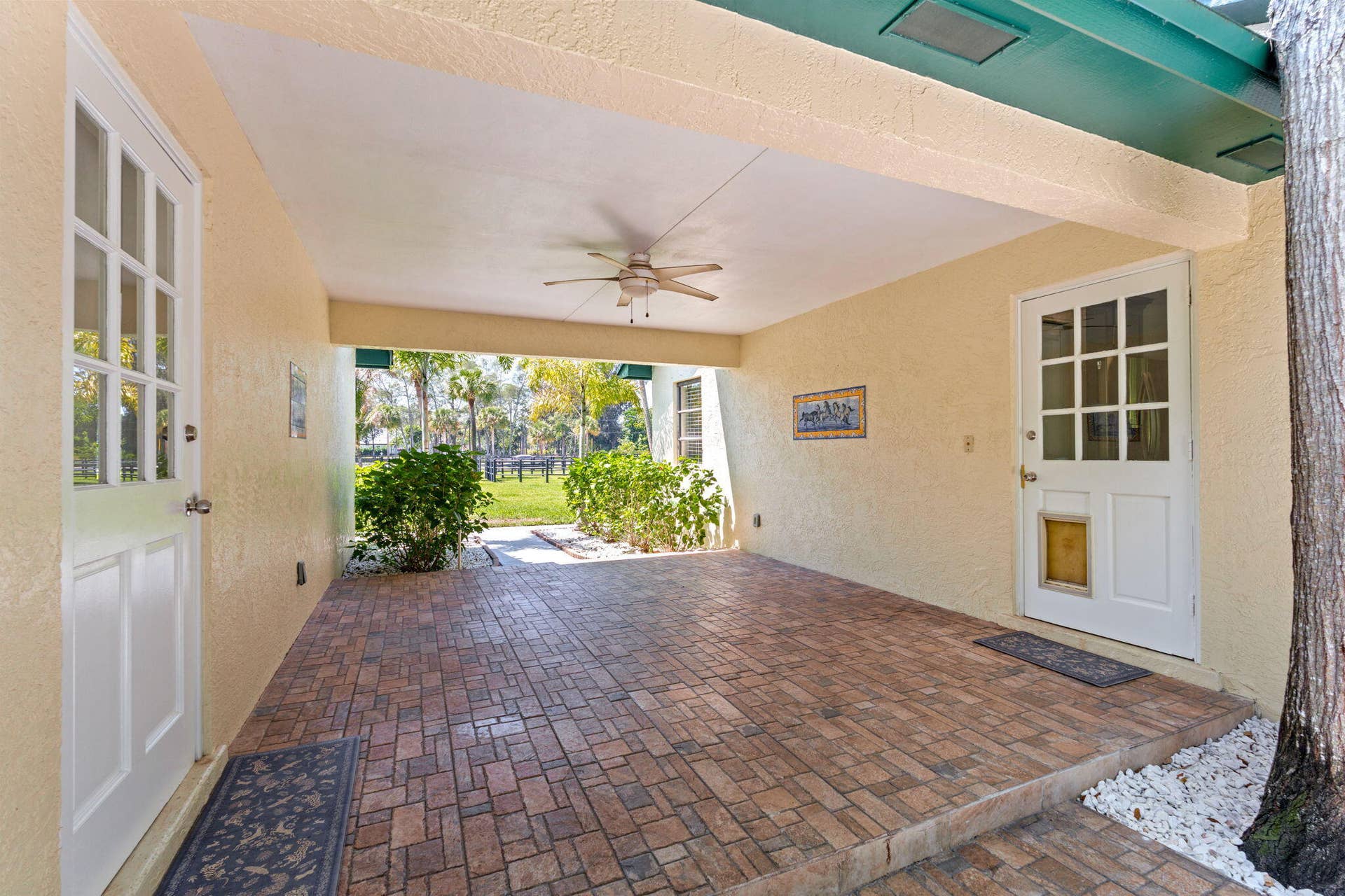 8-web-or-mls-A7408570