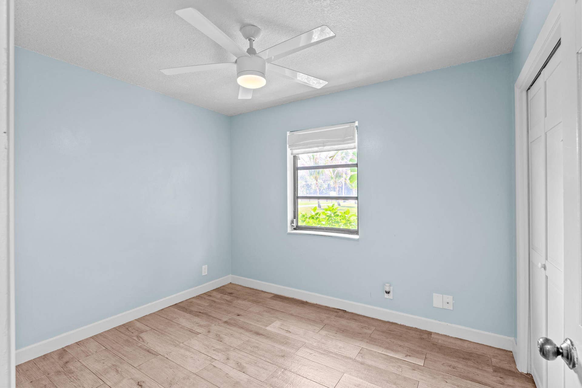 22-web-or-mls-A7408624