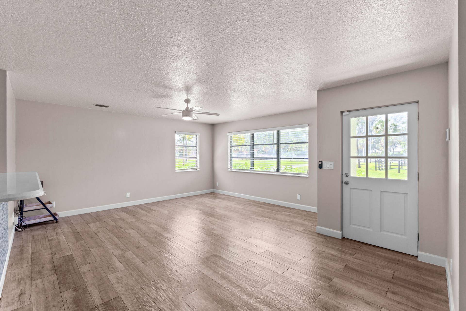 10-web-or-mls-A7408576 (2)