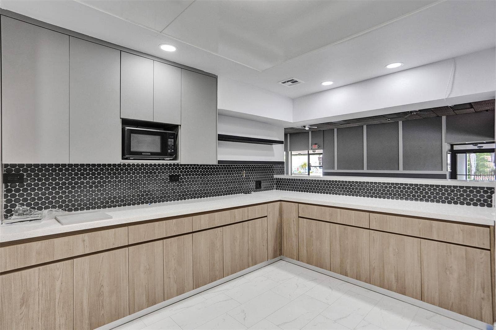 2085 SW 15th Place, Deerfield Beach, FL 33442 Update clubhouse kitchen