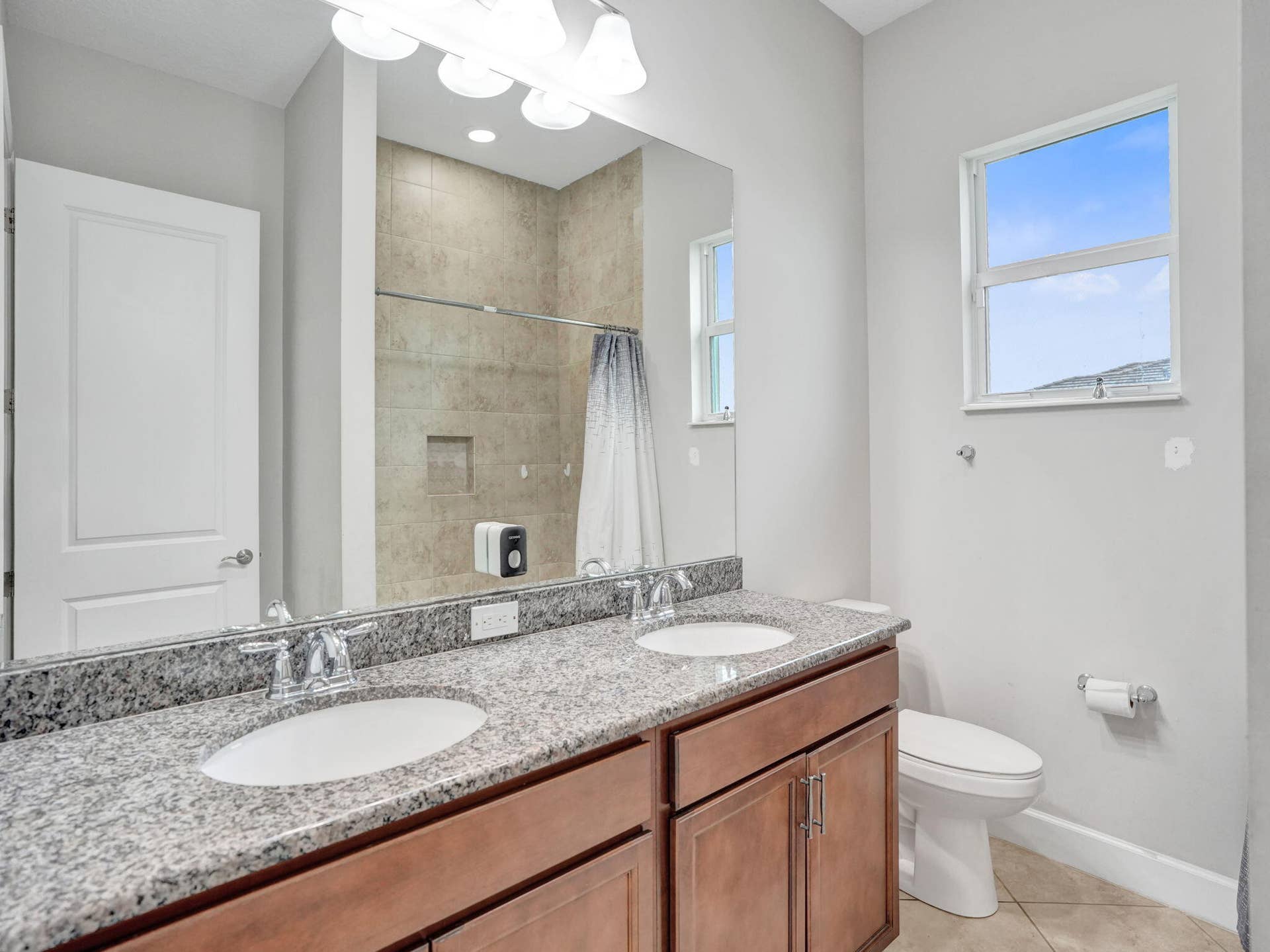 4655 CITRON Way, Westlake, FL 33470 Bathroom