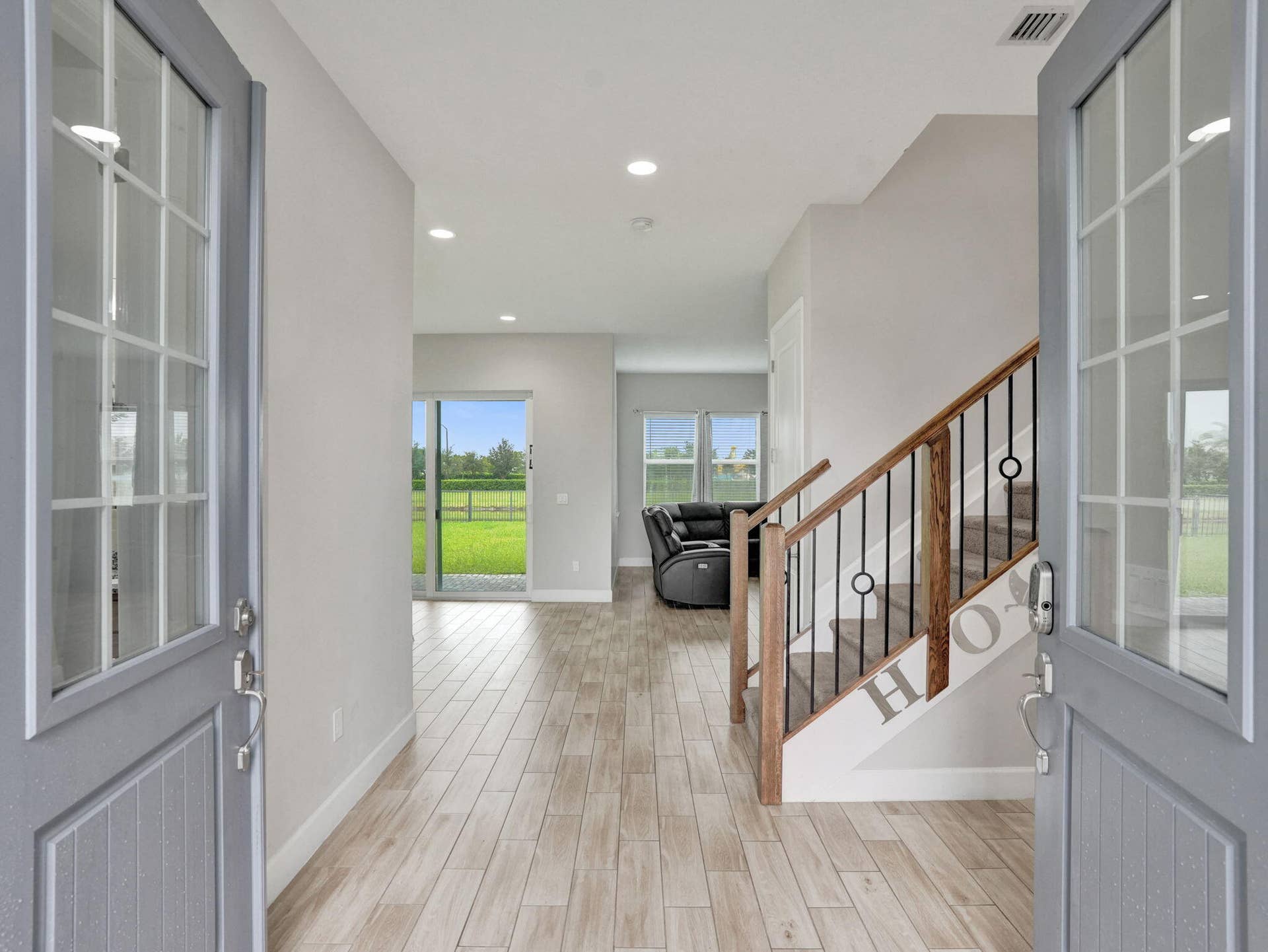 4655 CITRON Way, Westlake, FL 33470 Entryway