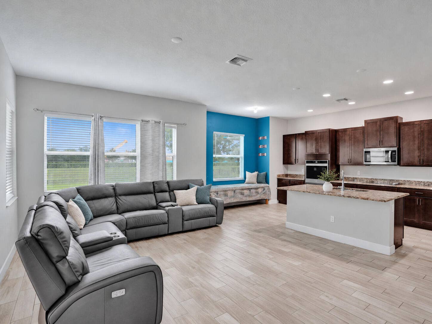 4655 CITRON Way, Westlake, FL 33470 Expansive open-concept living area