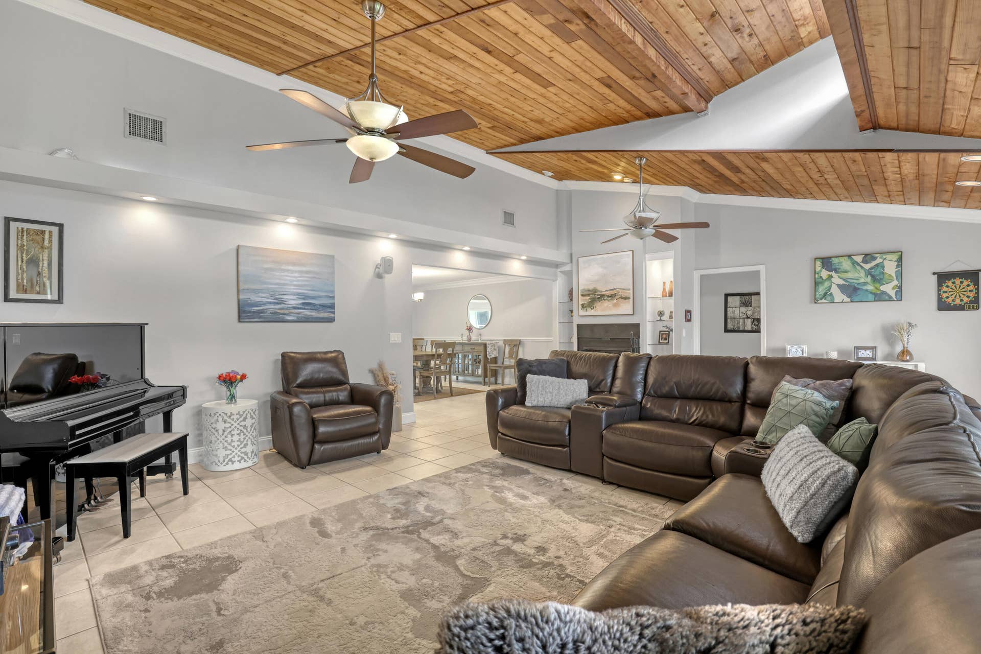 15862 121ST Terrace N, Jupiter, FL 33478 living toward fireplace 15862 121st Terr