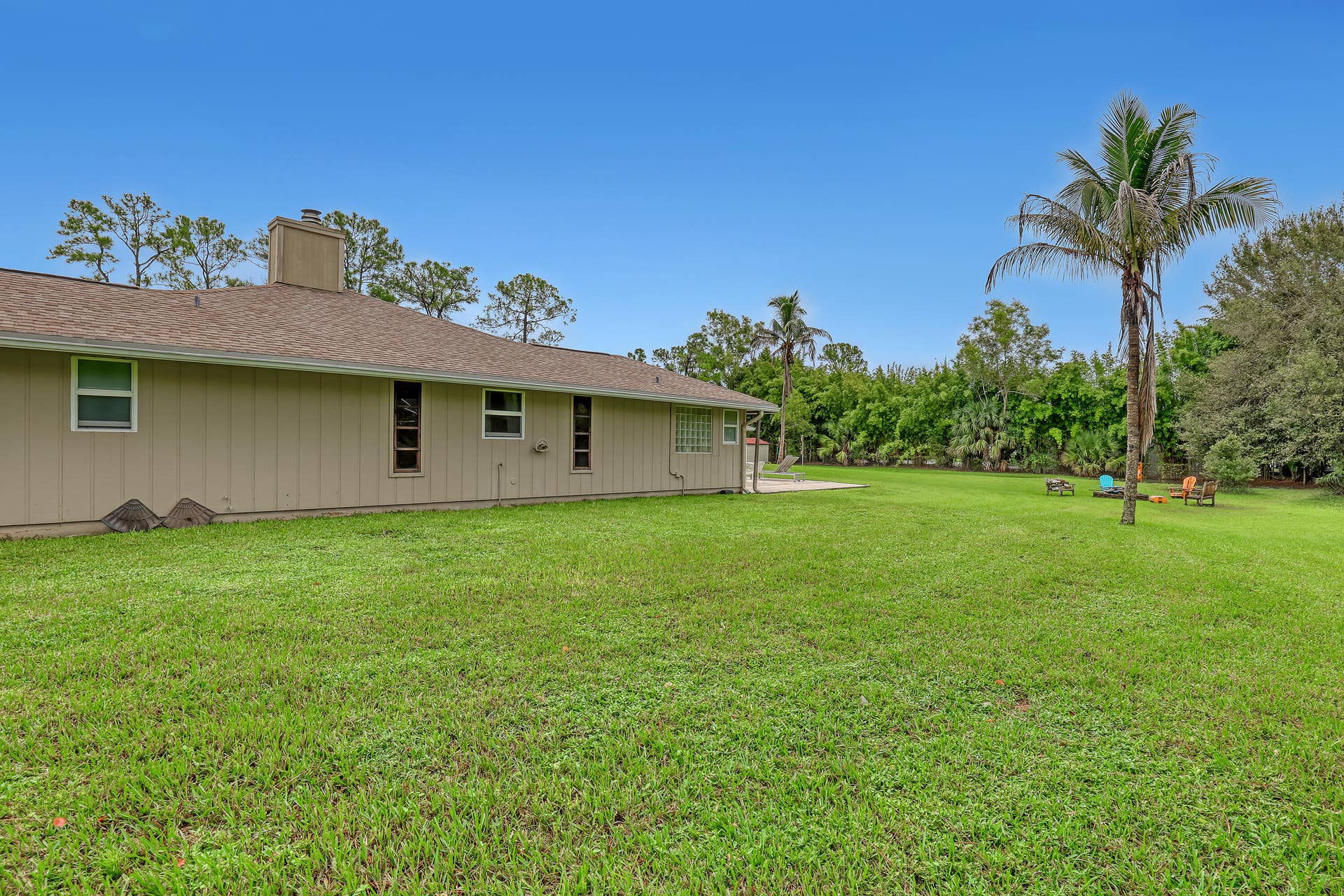 15862 121ST Terrace N, Jupiter, FL 33478 back main south side 15862 121st Terrace