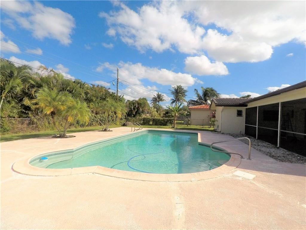 7221 NW 10TH Place, Plantation, FL 33313 Photo 5