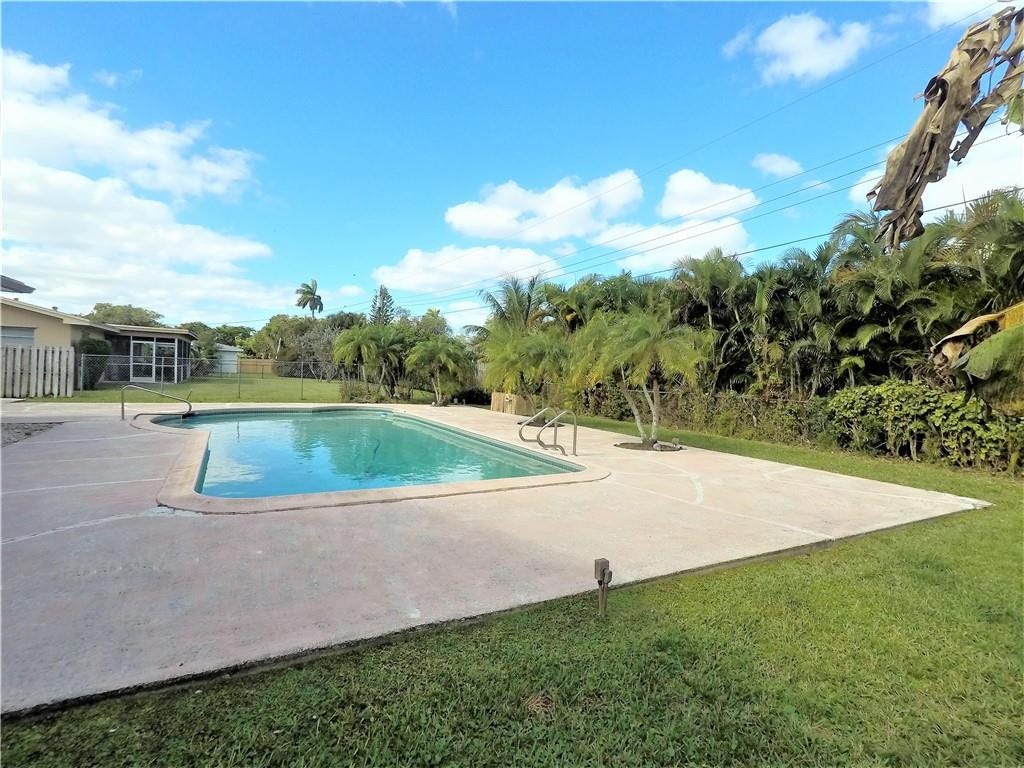7221 NW 10TH Place, Plantation, FL 33313 Photo 8