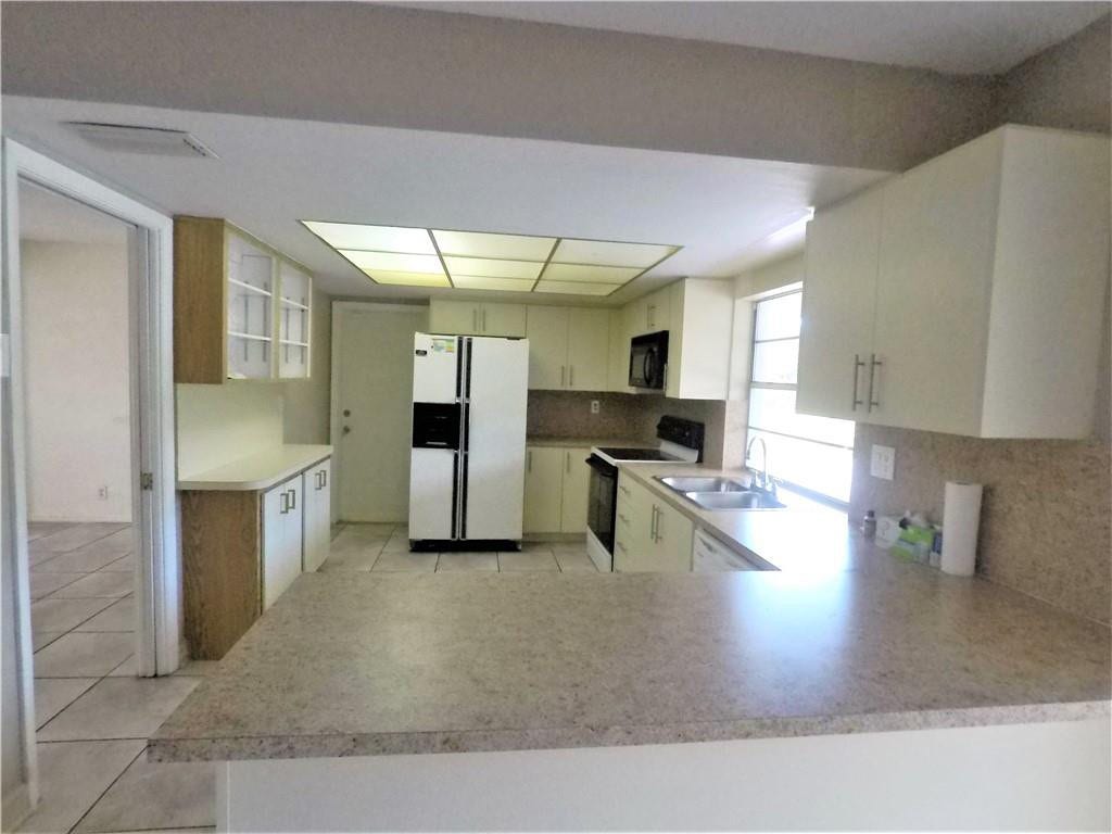 7221 NW 10TH Place, Plantation, FL 33313 Photo 17