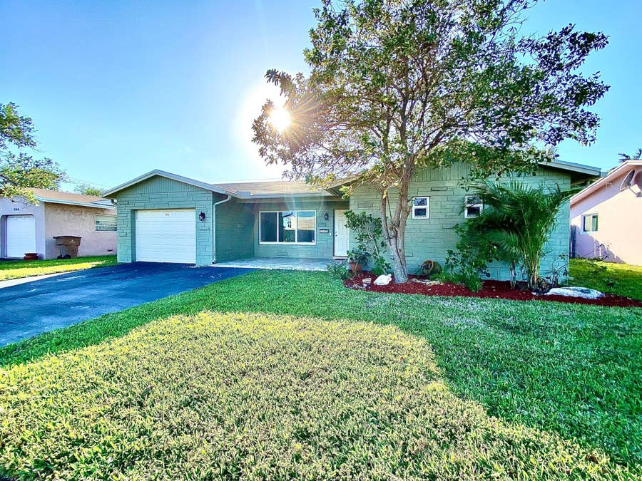 Property photo for 213 NE 9th Avenue, Deerfield Beach, FL