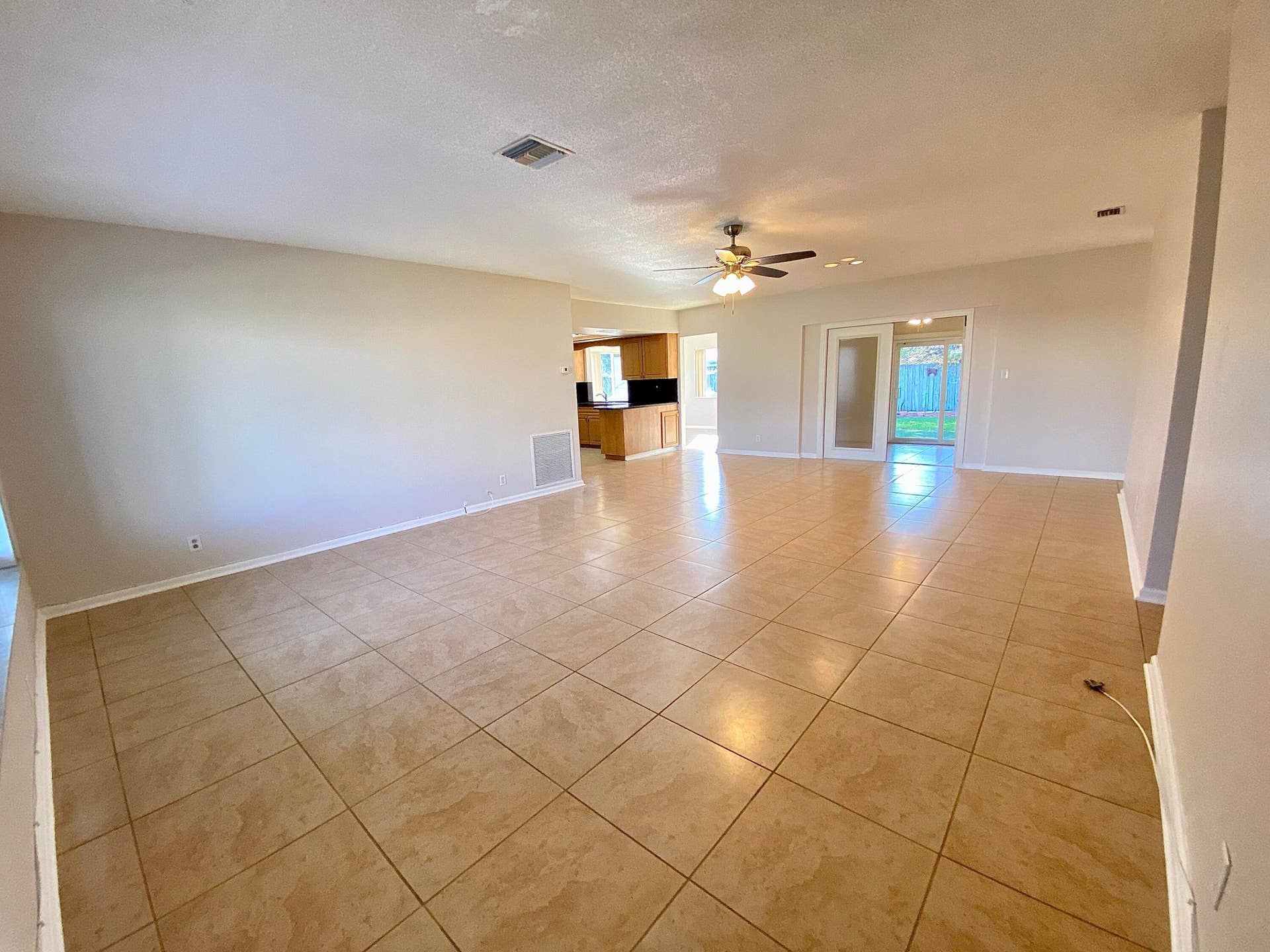 213 NE 9th Avenue, Deerfield Beach, FL 33441 Living Room